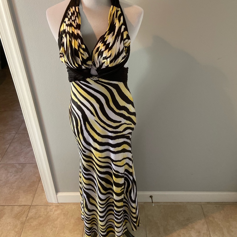Cache dress